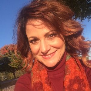 Meet your Posher, Deborah